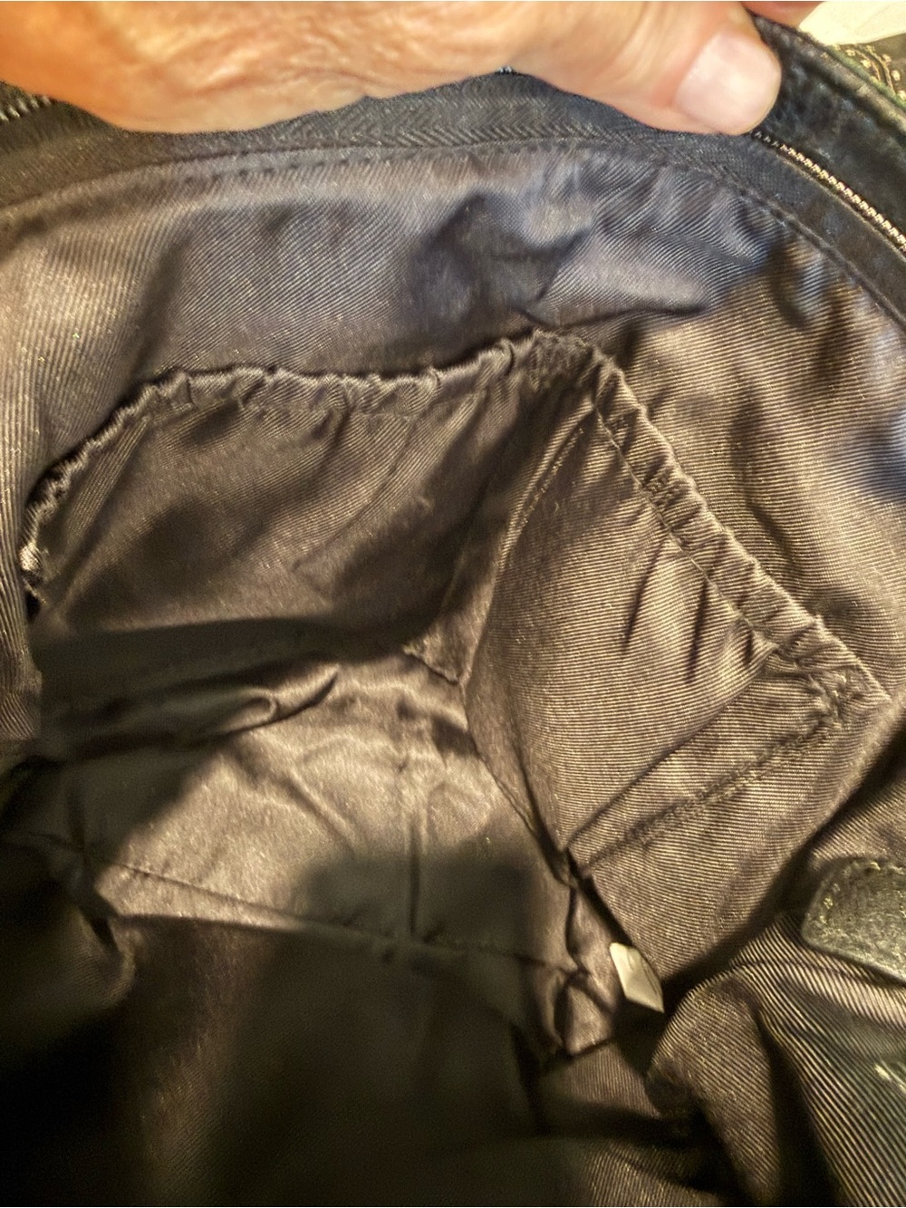 Elliott Lucca Beautiful Black Pebbled Leather Bucket Crossbody Bag - Picture 10 of 12